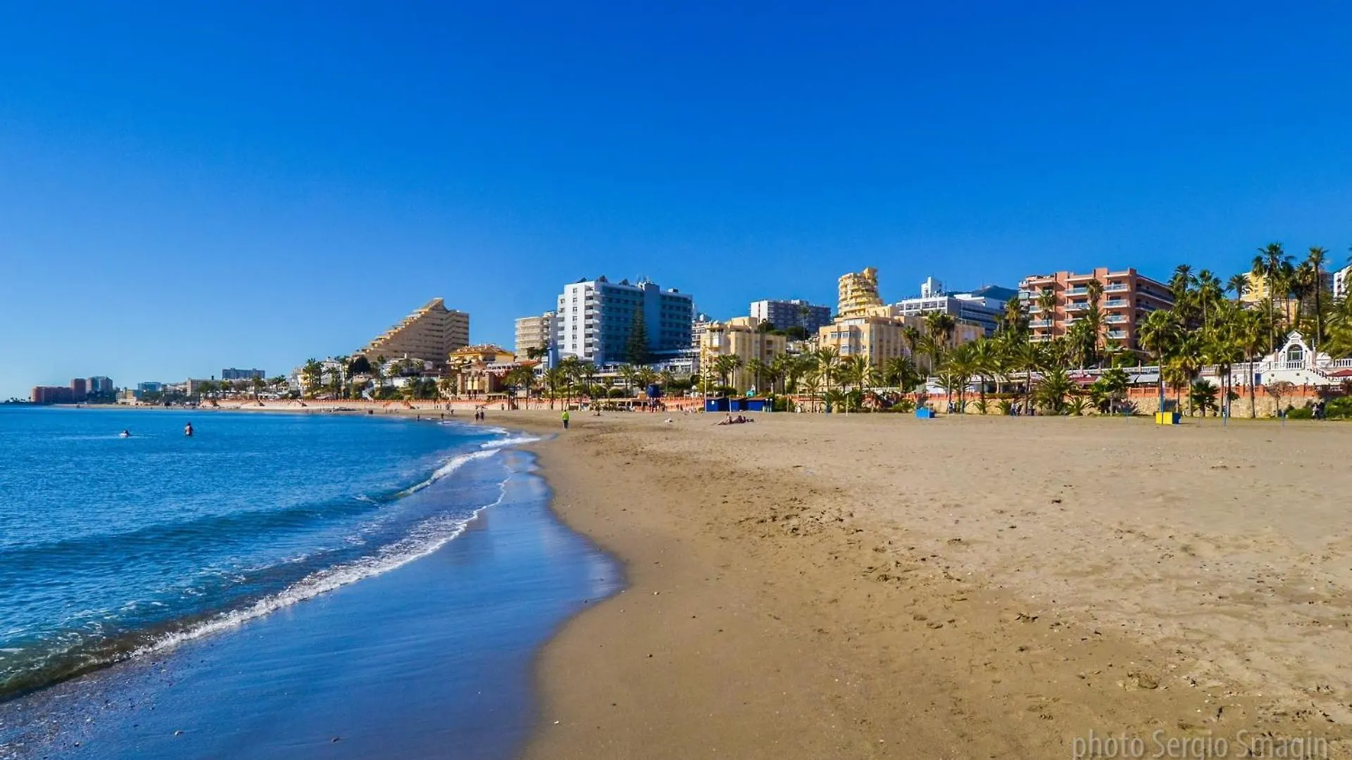 426 Estudio En Minerva Apartamentos - Vista Al Jardin - Piscina Y Playa Benalmadena 0*,  Spain