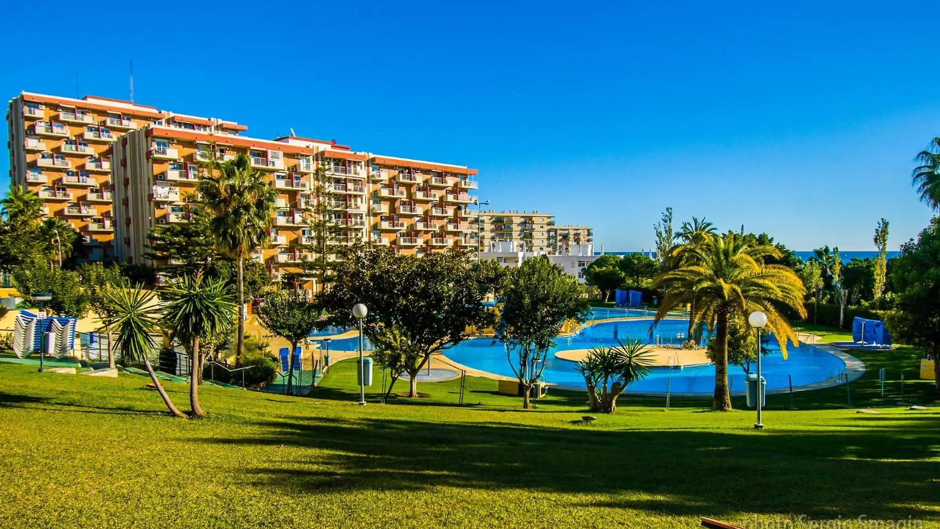 426 Estudio En Minerva Apartamentos - Vista Al Jardin - Piscina Y Playa Benalmadena 0*,  Spain