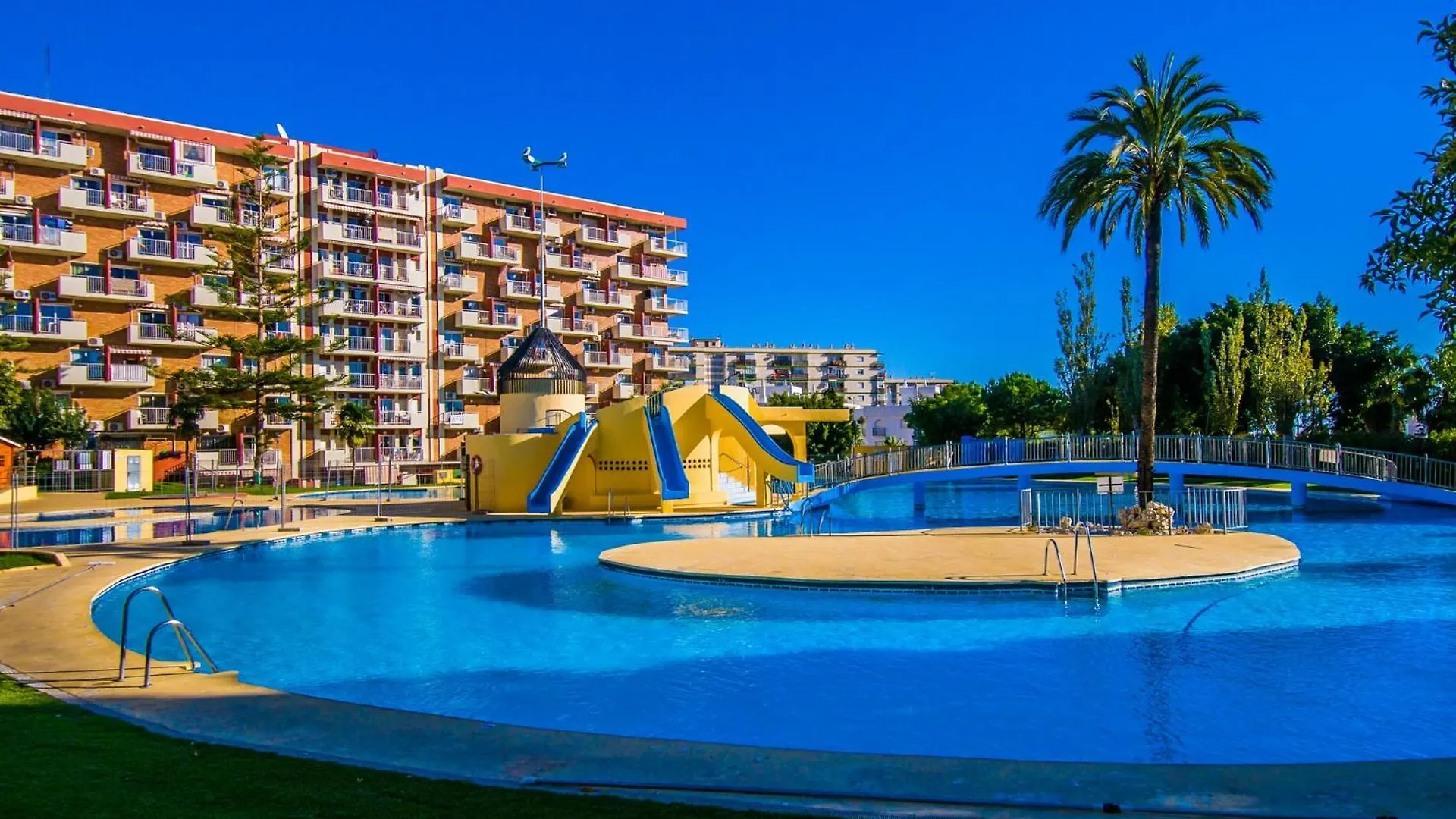 426 Estudio En Minerva Apartamentos - Vista Al Jardin - Piscina Y Playa Benalmadena Spain
